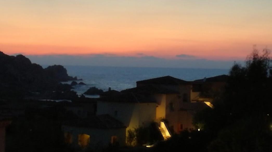 Residence Mariagiovanna e Elvira Isola Rossa Esterno foto